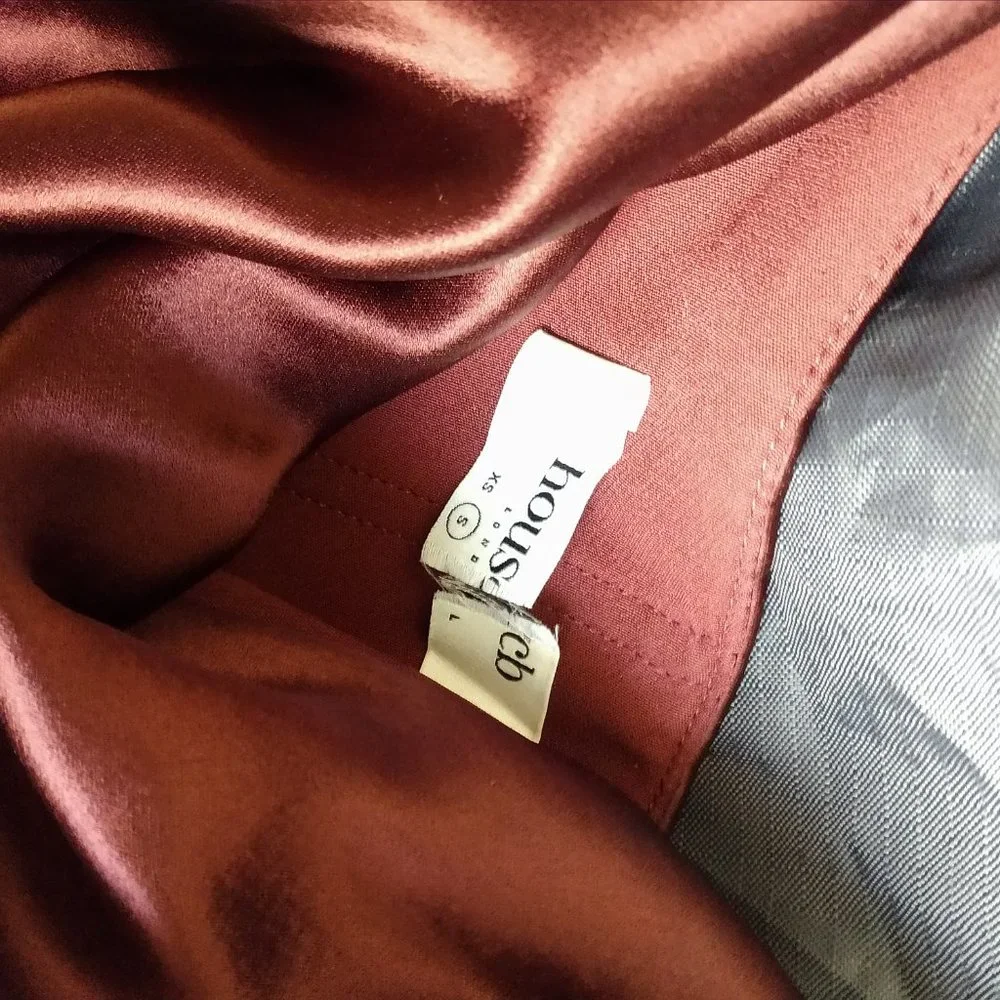 House of CB altered Reva Dress mini version in Raisin (professionally altered) - Picture 4 of 7